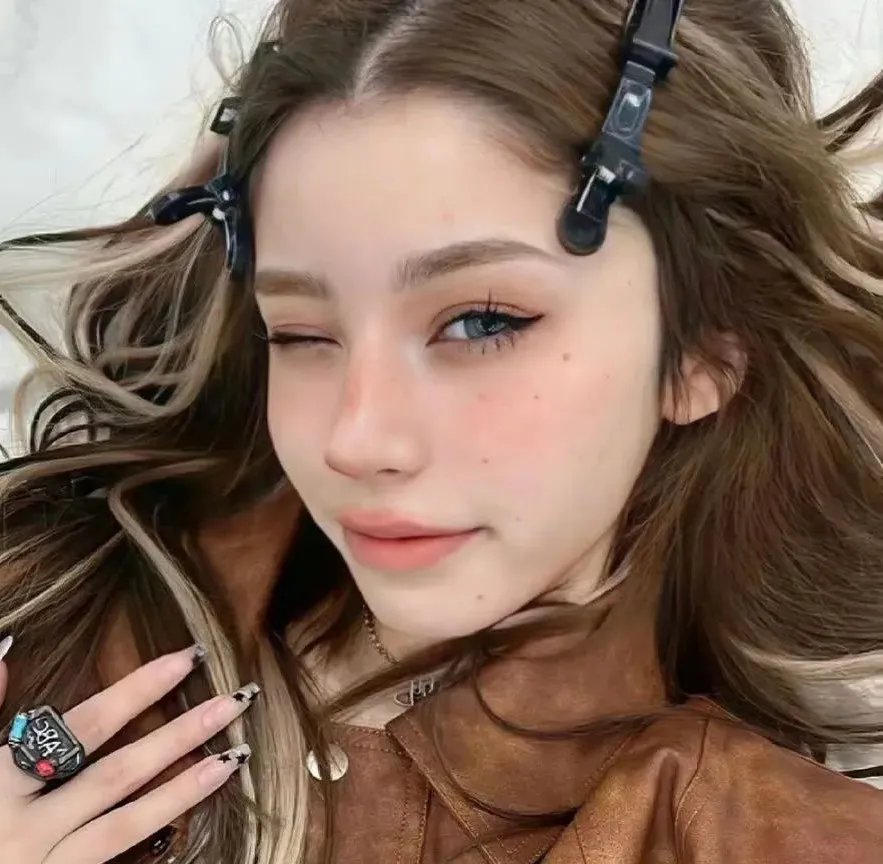 花豹少女队：勇闯好莱坞